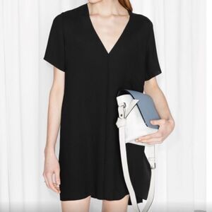 & Other Stories Black Short Sleeve V-Neck Mini Shirt Dress SIZE 4